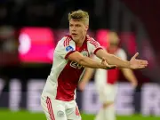 Newcastle United Make Sean Steur Loan Decision with Ajax Sell-On Clause
