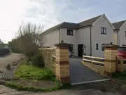 Newport Homeowner Wins Right to Lower Historic Wall Despite Objections