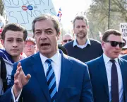 Nigel Farage admits fraudster friend gave undeclarable support