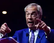Nigel Farage clashes with Times editor Tony Gallagher over house story