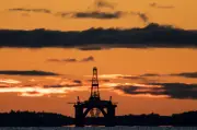 Oil prices hit $100 a barrel after Red Sea shipping attacks