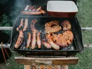 Oncologist Warns Against Regularly Eating Charred Barbecue Meat