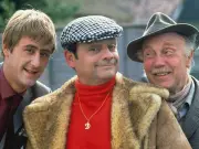 Only Fools and Horses Fans Pay £450 to Meet Sir David Jason at Trotters Flat Replica