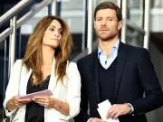 Peter Crouch Chatted Up Xabi Alonso's Wife at Liverpool After Carragher Stitch-Up