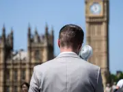 Petition Calls for Legal Maximum Working Temperature of 25C in UK Heatwave