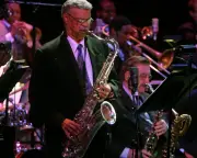 Plas Johnson obituary: Saxophonist for Pink Panther theme dies aged 94