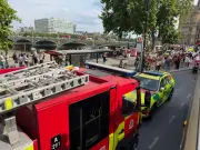 Police Boat Crashes into London Bride on Thames, Armed Officers Aboard
