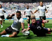 Pollock hat-trick powers England to 73-8 win over 14-man Fiji in Nations Championship