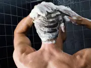 Polytar shampoo helps man with scalp psoriasis after embarrassing moment
