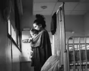 Premature birth story captured in intimate photographs by João Linneu
