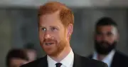 Prince Harry Arrives in UK Amid Buckingham Palace Stay Dispute