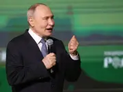 Putin's Disturbing Gaze at Weapons Forum Raises Eyebrows