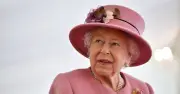 Queen Elizabeth II's Brutal 3-Word Comeback to Photographers