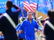 Robbie Williams Distracts BBC World Cup Viewers With New Look