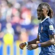 Roma manager hints Man Utd can sign Manu Kone for £51m