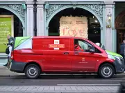 Royal Mail updates missed delivery cards with QR codes for easier tracking