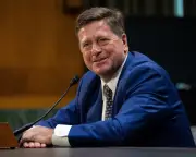 Senate Confirms Trump Ally Jay Clayton as Intelligence Chief