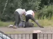 Shocking footage shows daylight stabbing and hammer attack in Hamilton