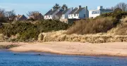 Simon Calder Names 2 Best UK Seaside Towns with Beautiful Beaches