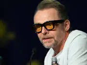 Simon Pegg Reveals Carrie Fisher's Savage Response to His Love Confession