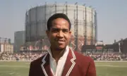Sir Garry Sobers, Cricket's Greatest All-Rounder, Dies at 89