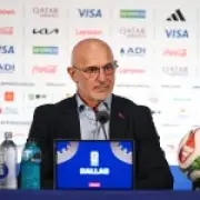 Spain boss De la Fuente hails Arsenal's Zubimendi as second-best midfielder in world