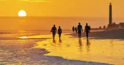 Spain Tourist Warning: Canary Islands Heatwave Hits 37C, Orange Alert