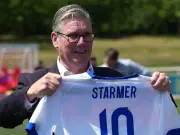 Starmer Hints at Bank Holiday if England Win World Cup