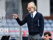 Steven Pressley signs new Dundee contract, jokes about wife moving to Scotland