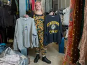 Teacher Quits £43k Job to Resell Vintage Clothes, Now Earns Double from Home