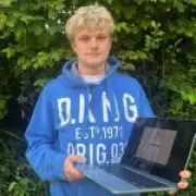 Teen drives 70 miles with mum to recover laptop from scammers