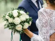 Teen's Marriage Dilemma: Trauma, Age Gap, and Aunt's Approval