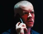 The Guilty Review: Russell Tovey Commands in Gripping Cop Thriller at Donmar