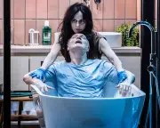 The Oresteia Review: Simon Stone's Patchwork Tragedy Grips and Exasperates