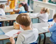 Third of Disadvantaged White Pupils Leave Primary Unable to Read Properly