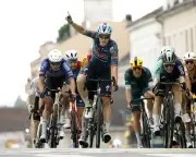 Tim Merlier Secures Tour de France 2026 Hat-Trick on Stage 12 Amid Sprint Crash