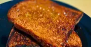 Toast Tastier Without Toaster: Olive Oil Method Beats Butter