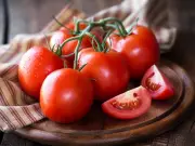 Tomato Farmer Reveals Best Storage Spot: Not the Fridge