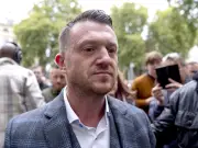 Tommy Robinson apologises to Scots dad falsely accused of filming kids