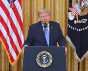 Top Democrat Warns Trump Setting Stage to Seize Midterm Elections