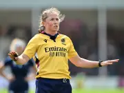 Top Rugby Referee Aimee Barrett-Theron Steps Down After Cancer Diagnosis