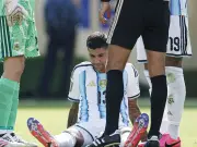 Tottenham's Cristian Romero Appears to Snub Trump Handshake After World Cup Final
