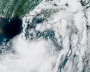 Tropical Storm Bertha Strengthens, Gulf Coast Braces for Flooding and Surge
