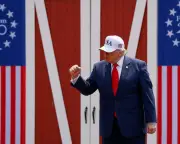 Trump's $2.2bn Earnings Raise Corruption Concerns, Says Robert Reich