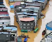 Typhoon Maysak Kills 2, Forces 48,000 Evacuations in Southern China