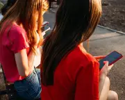 UK 16- and 17-Year-Olds Face Midnight Social Media Curfew Under Labour Plan