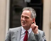 UK Business Secretary Threatens Pension Funds with Mandatory UK Investment