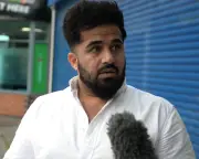 UK Gov Urgently Probes Convicted People Smuggler Living in Leicestershire