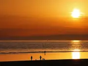 UK Heatwave: Record Temperatures and Extreme Wildfire Risk This Weekend