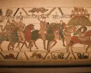 UK Medieval Heritage Richly Woven in New Tapestry Exhibition